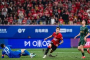 kaiyun-五轮0进球，认命的罗斯连搏命的勇气也没有！浙江队抄错上港作业