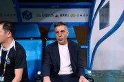 4-0，成都蓉城5连胜碾压浙江 拜合拉木韦世豪破门 罗斯下课倒计时